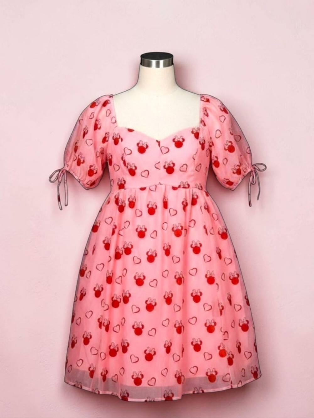 NWT Disney BoxLunch Minnie Mouse Sweetheart Pink Dress – Plus Size